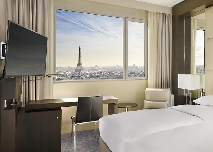Hyatt Regency Paris Etoile Hotel
